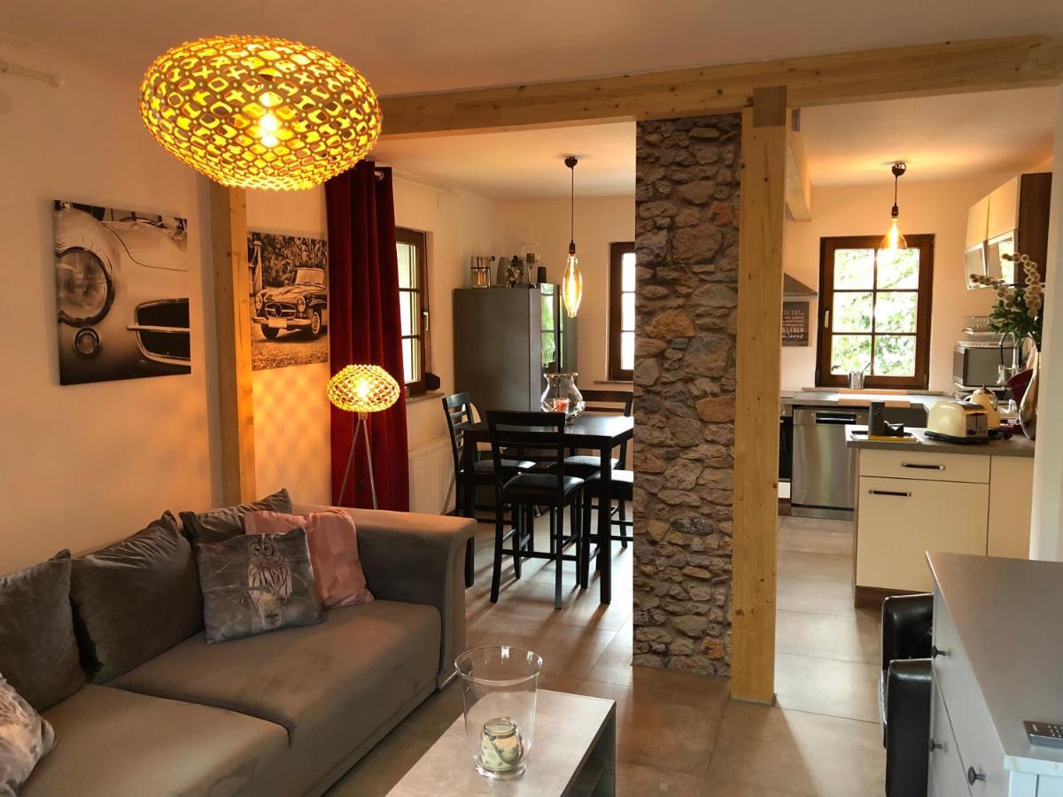 Willkommen Im Casa Felice, Der Wohlfuehl Oase Mit Balkon, 4 Betten Und Homeoffice Platz Aidlingen Luaran gambar