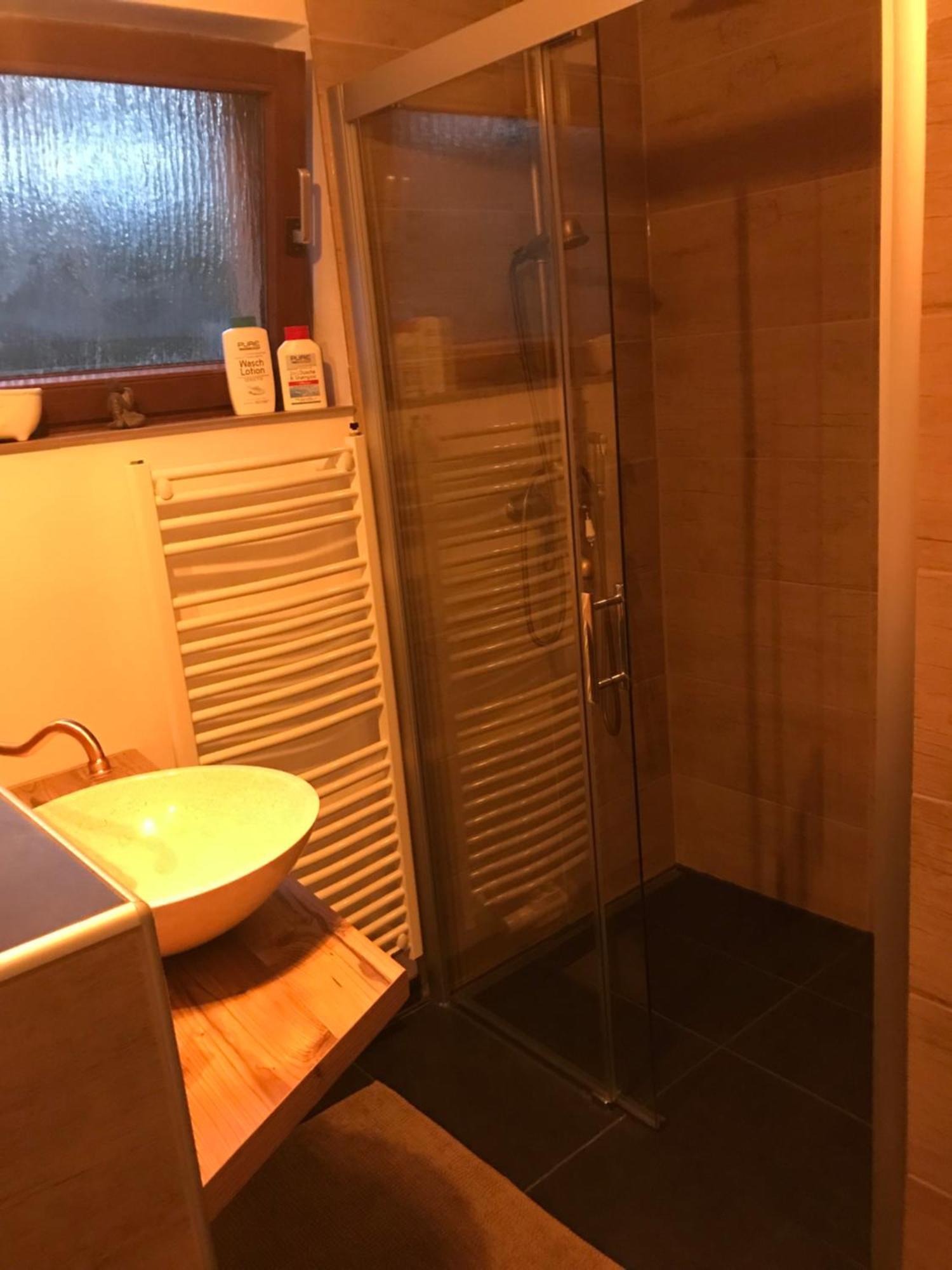 Willkommen Im Casa Felice, Der Wohlfuehl Oase Mit Balkon, 4 Betten Und Homeoffice Platz Aidlingen Luaran gambar